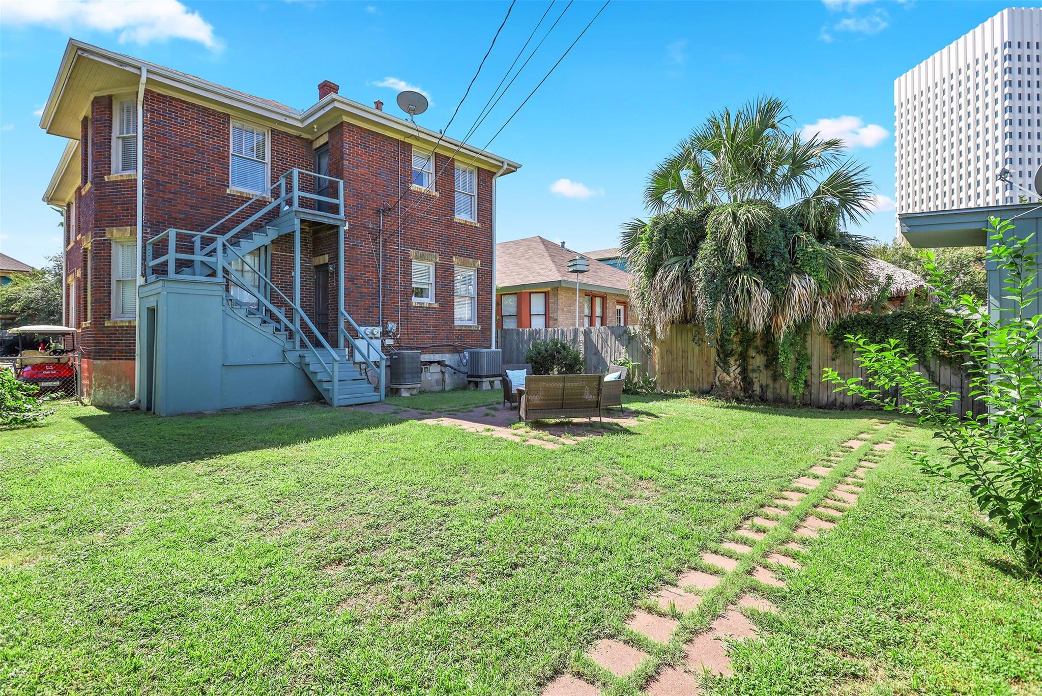 1708 Market Street B