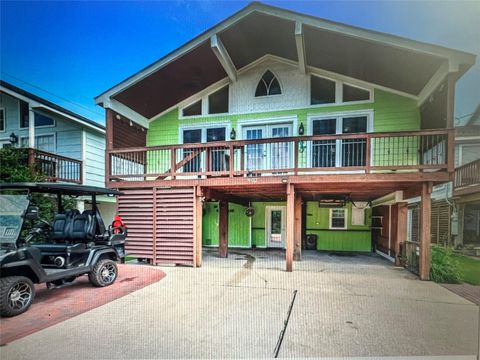 Property photo of 902 grove road, clear lake shores, TX 77565