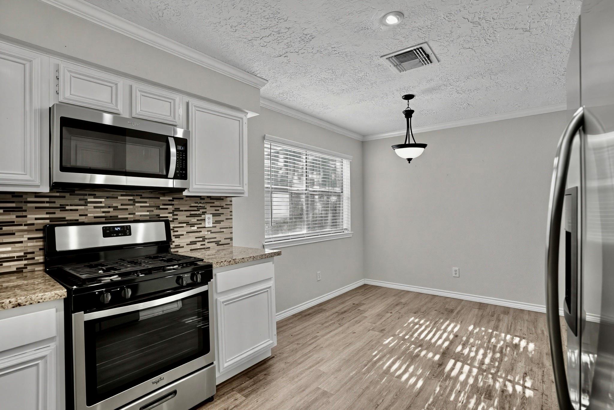 141 W Woodstock Circle Drive