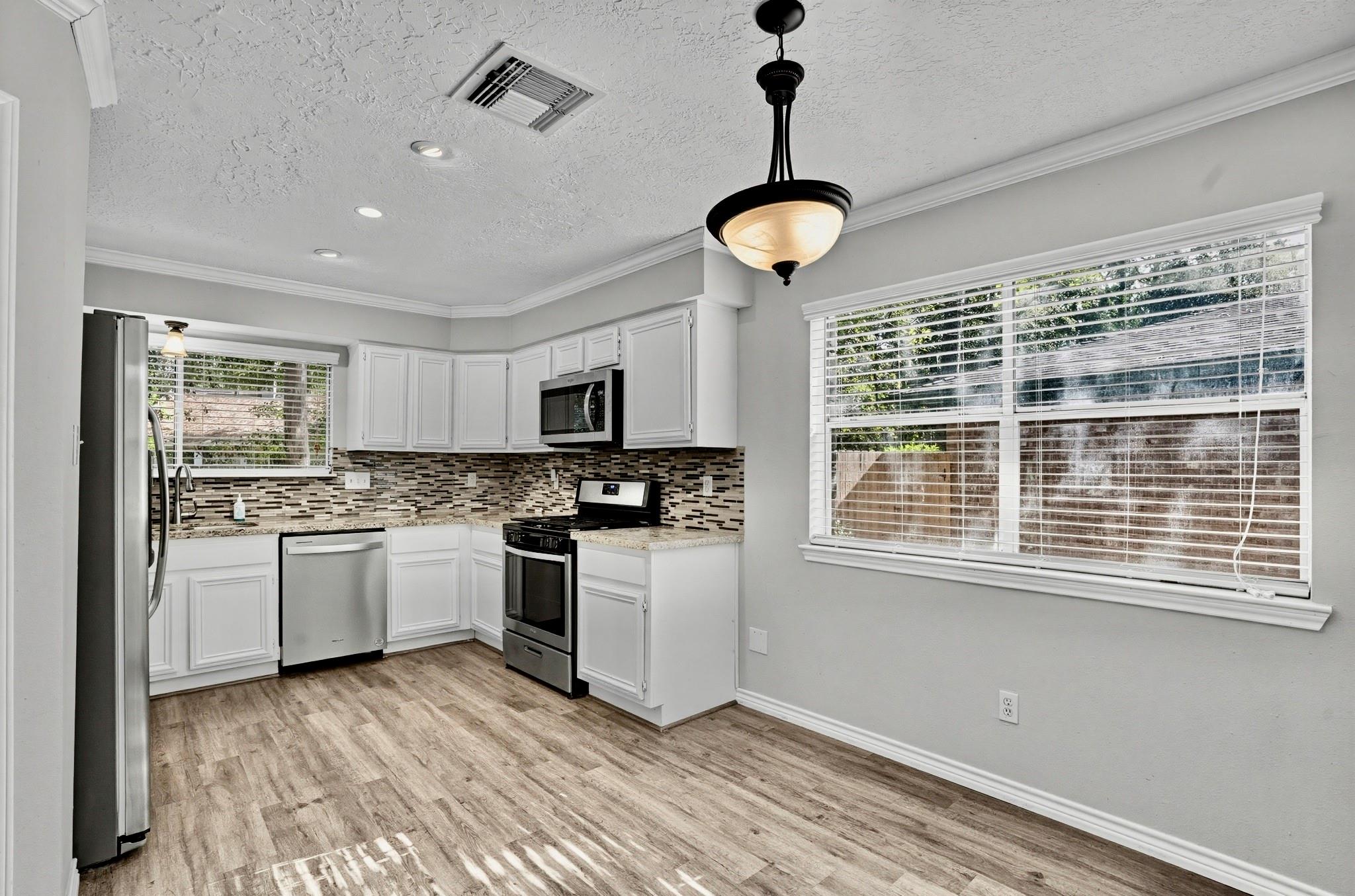 141 W Woodstock Circle Drive