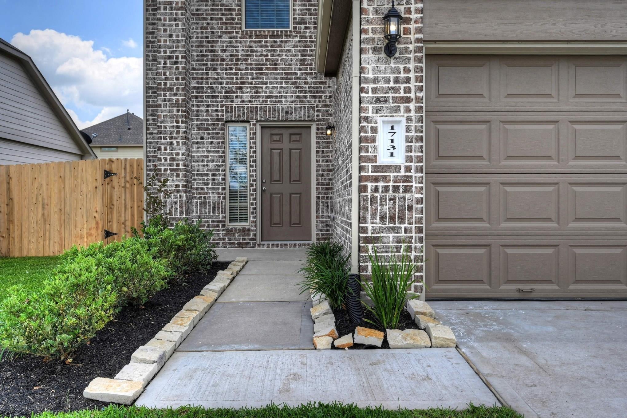 17131 Devon Dogwood Trail