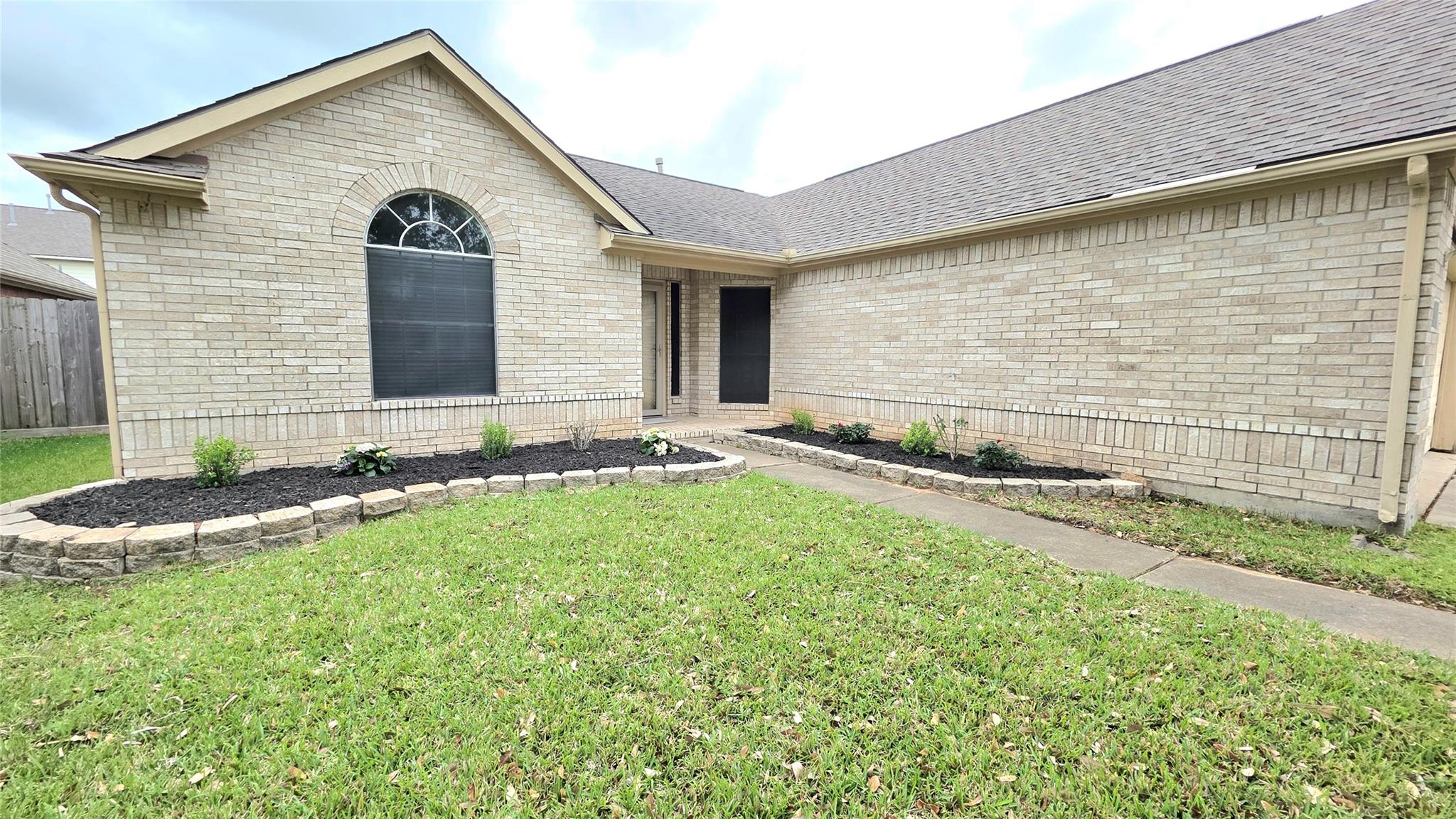 17226 Stratford Green Dr Drive
