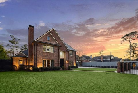 Tiny photo for 37 E Broad Oaks Dr, Houston, TX 77056 (MLS # 59606172)