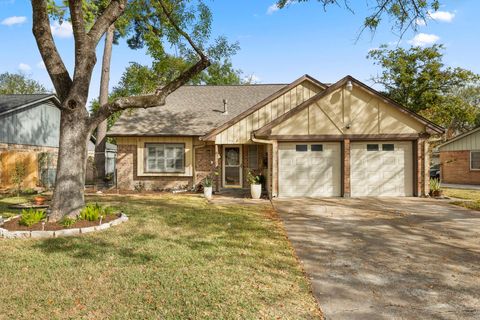 Photo of 5918 Par Four Drive, Houston, TX 77088 (MLS # 10323573)