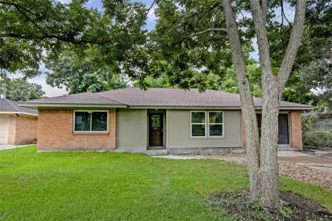 Photo of 6225 Indigo Street, Houston, TX 77074 (MLS # 47057277)