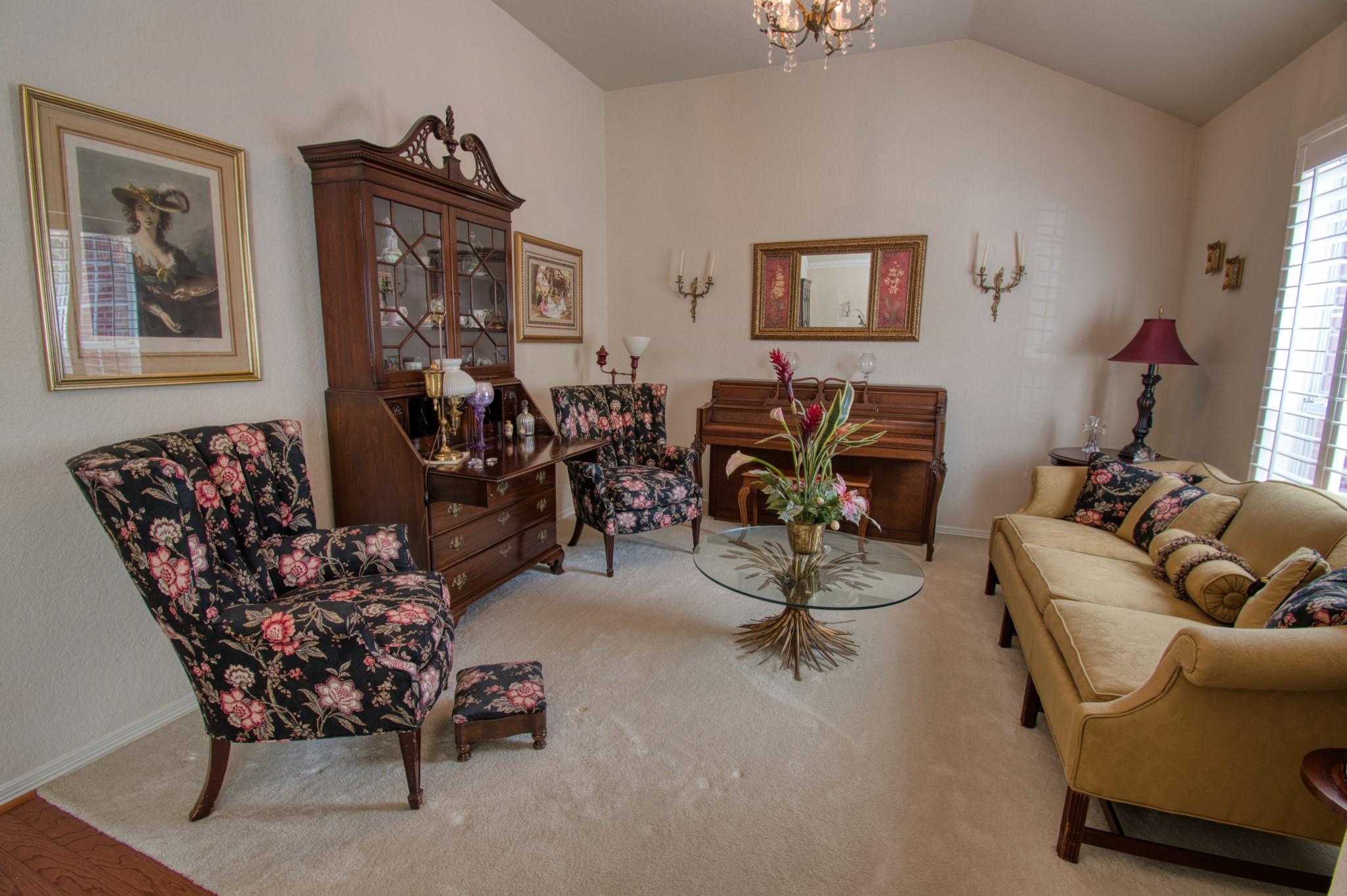 225 Mesa View