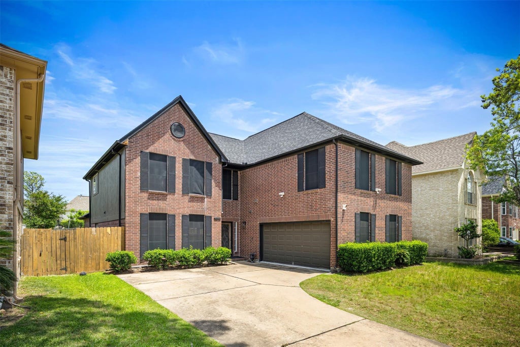 Photo of 5702 W Vistaglen Loop, Houston, TX 77084 (MLS # 60019216)