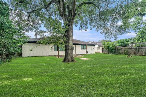 Tiny photo for 12215 Hillcroft Street, Houston, TX 77035 (MLS # 32957866)