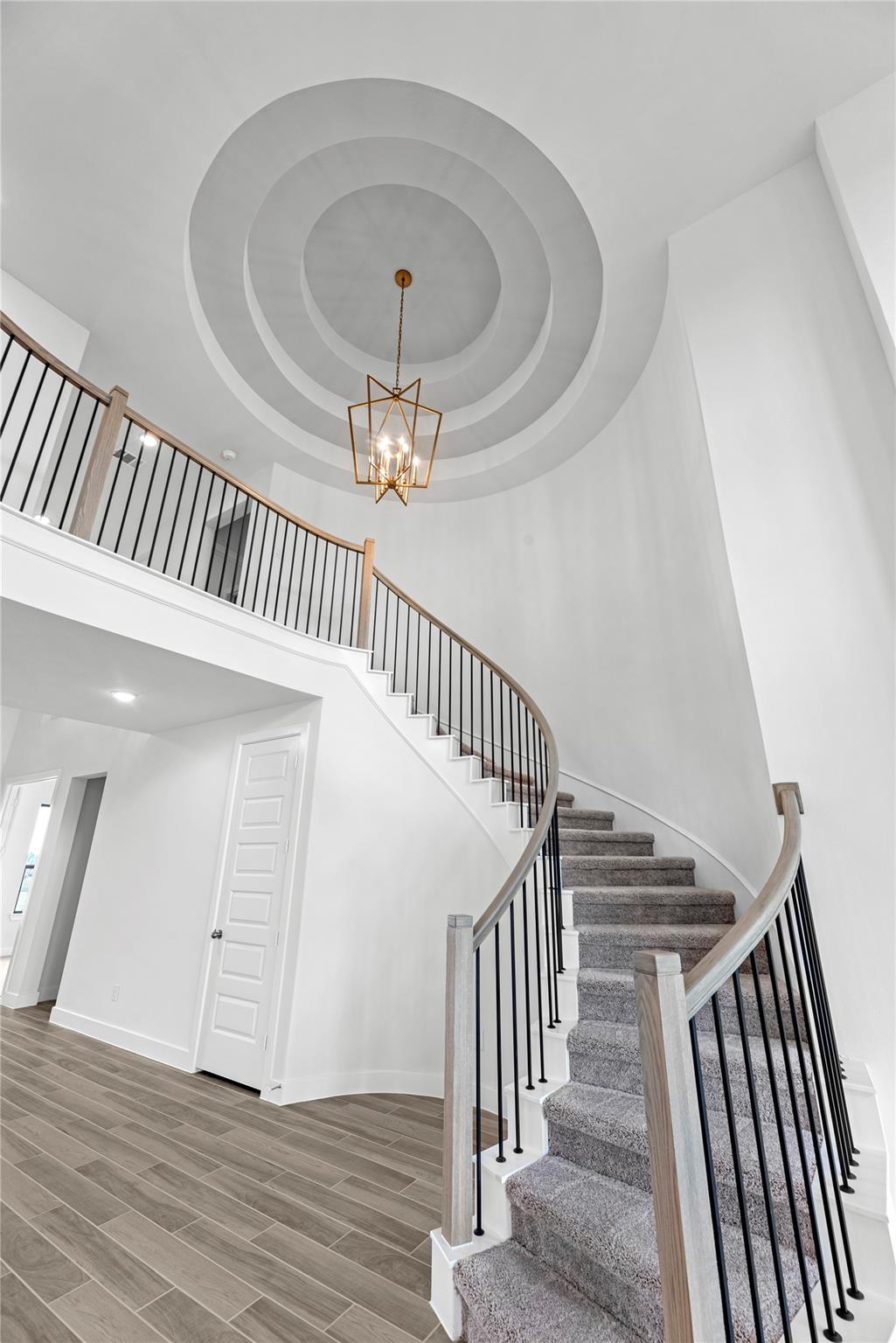 422 Mercury Sky Road