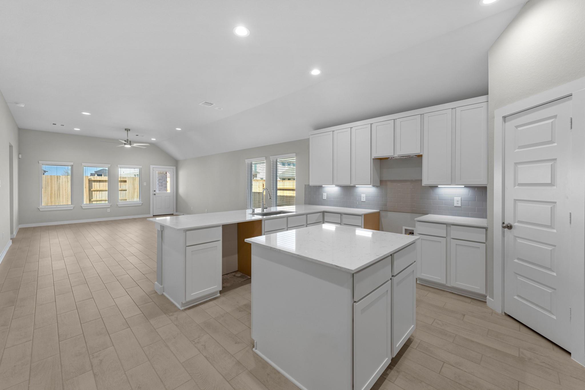 2113 Sunflower View Street