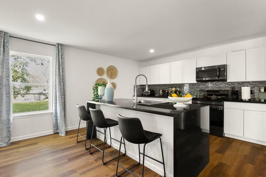 Photo of 3516 Southmore Boulevard, Houston, TX 77004 (MLS # 55005867)