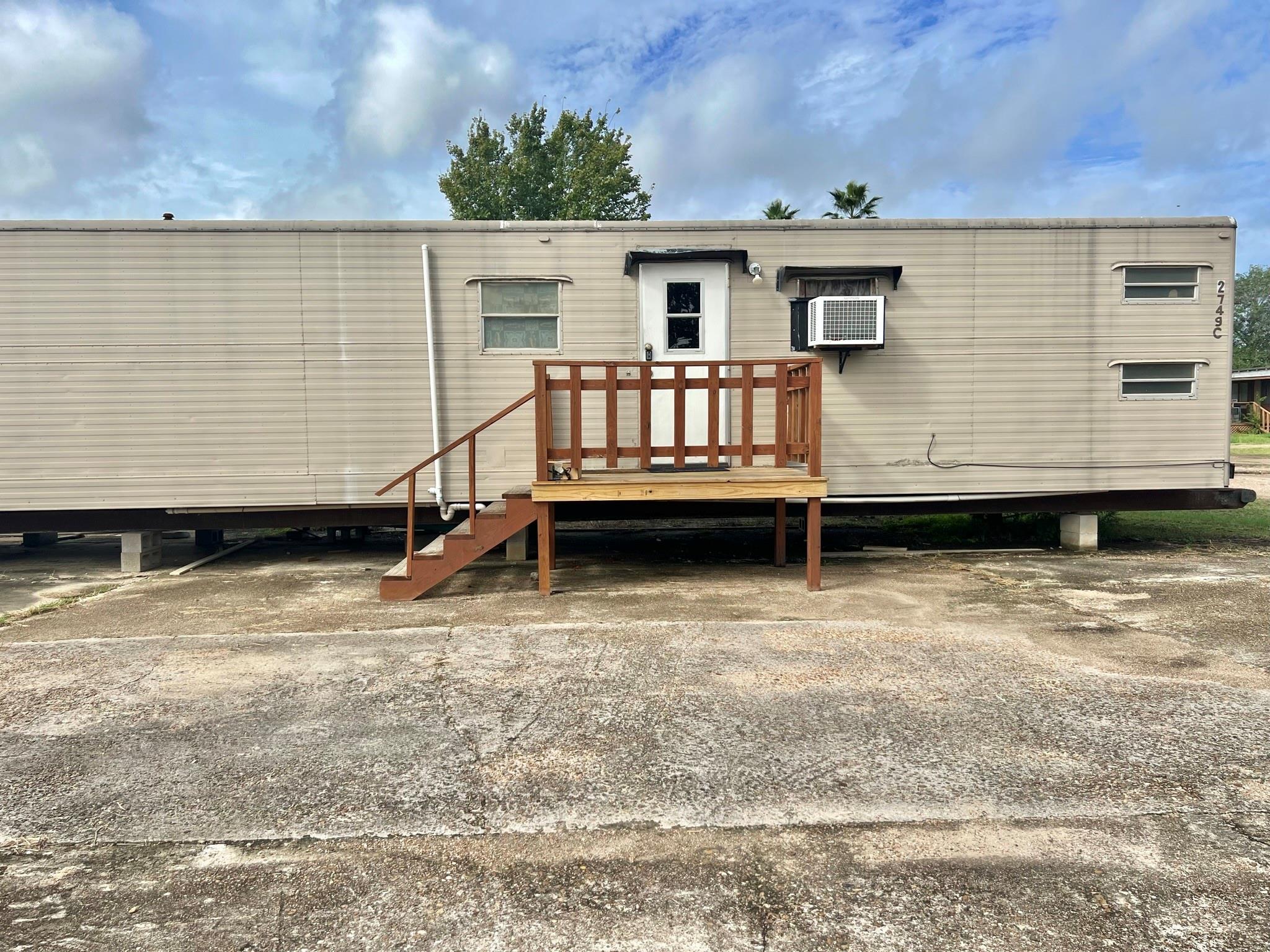 2749 Wagon Trail Road