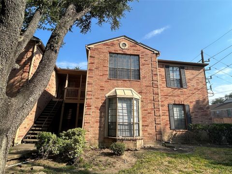 Photo of 2255 Braeswood Park Drive #218, Houston, TX 77030 (MLS # 95399496)