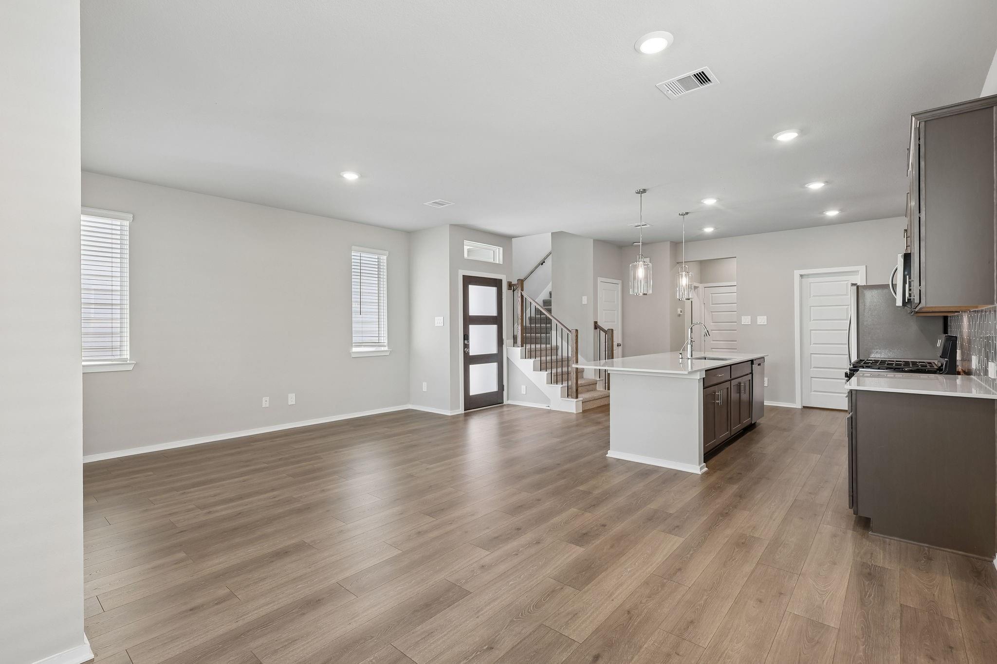 6325 Sapphire Ocean Drive