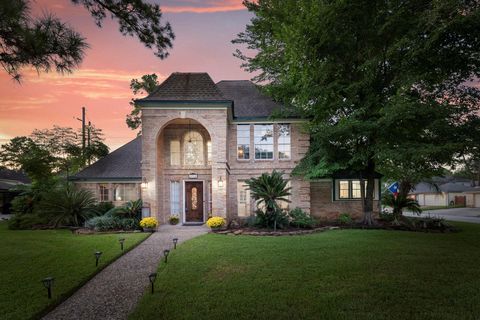 Photo of 5718 Glenmere Lane, Spring, TX 77379 (MLS # 54482326)