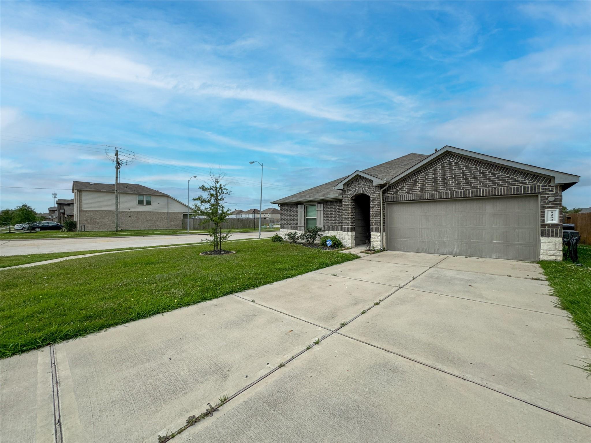 8203 Tamarind Lane