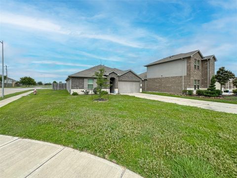 Photo of 8203 Tamarind Lane, Baytown, TX 77521 (MLS # 84443786)