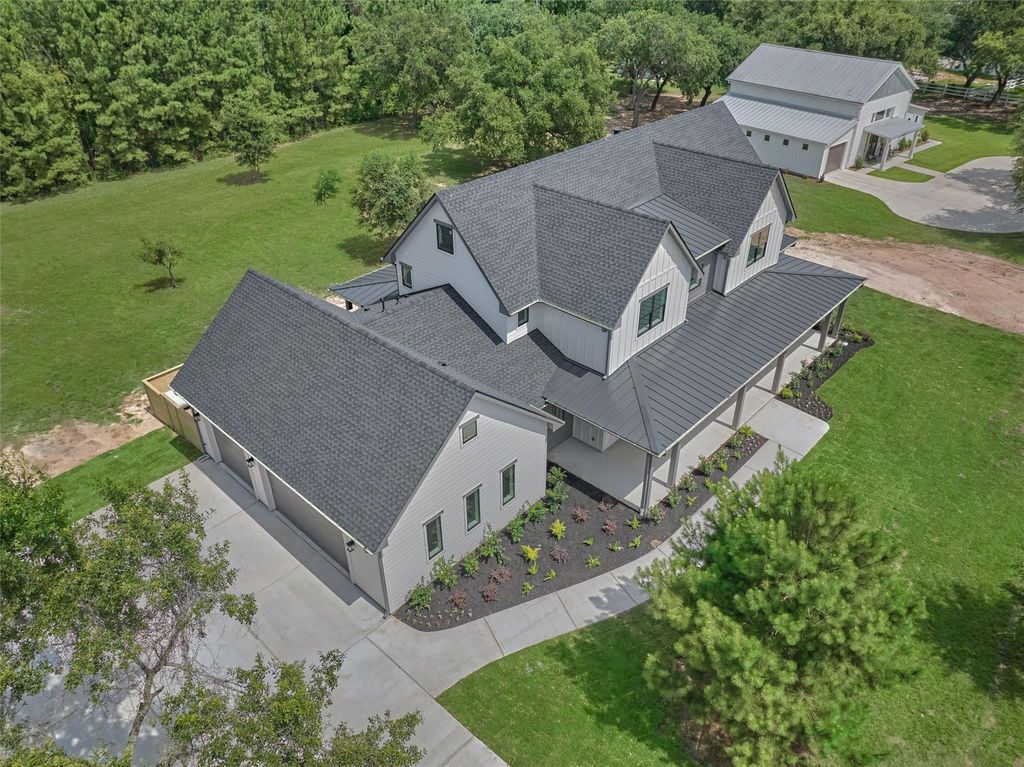 Photo of 25830 Navajo Place Drive, Tomball, TX 77375 (MLS # 85945141)