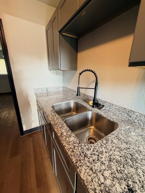 Photo of 7210 Dahlia Street #5, Houston, TX 77012 (MLS # 87725577)