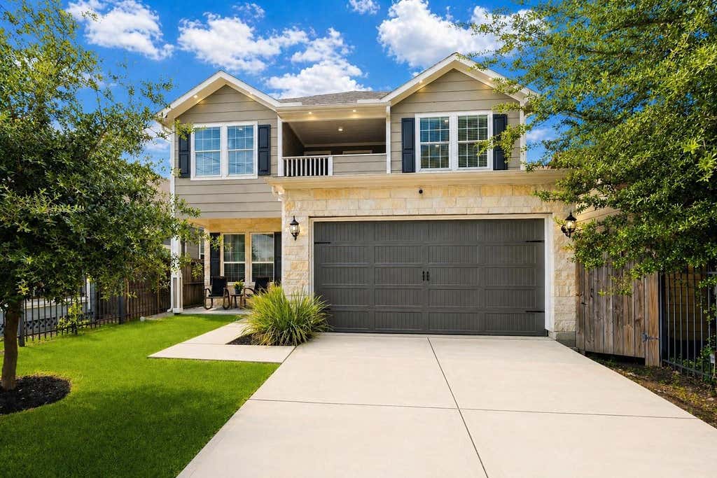 Photo of 1007 E 32nd Street, Houston, TX 77022 (MLS # 64563249)