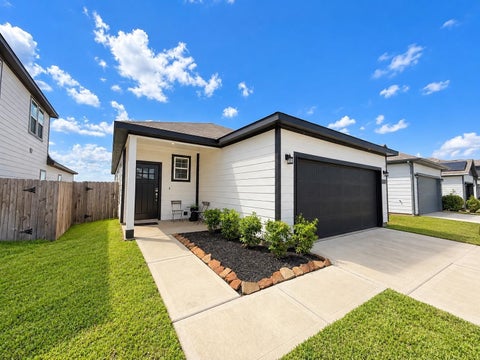 Photo of 17327 King Eider Rd Rd, Waller, TX 77484 (MLS # 25619242)