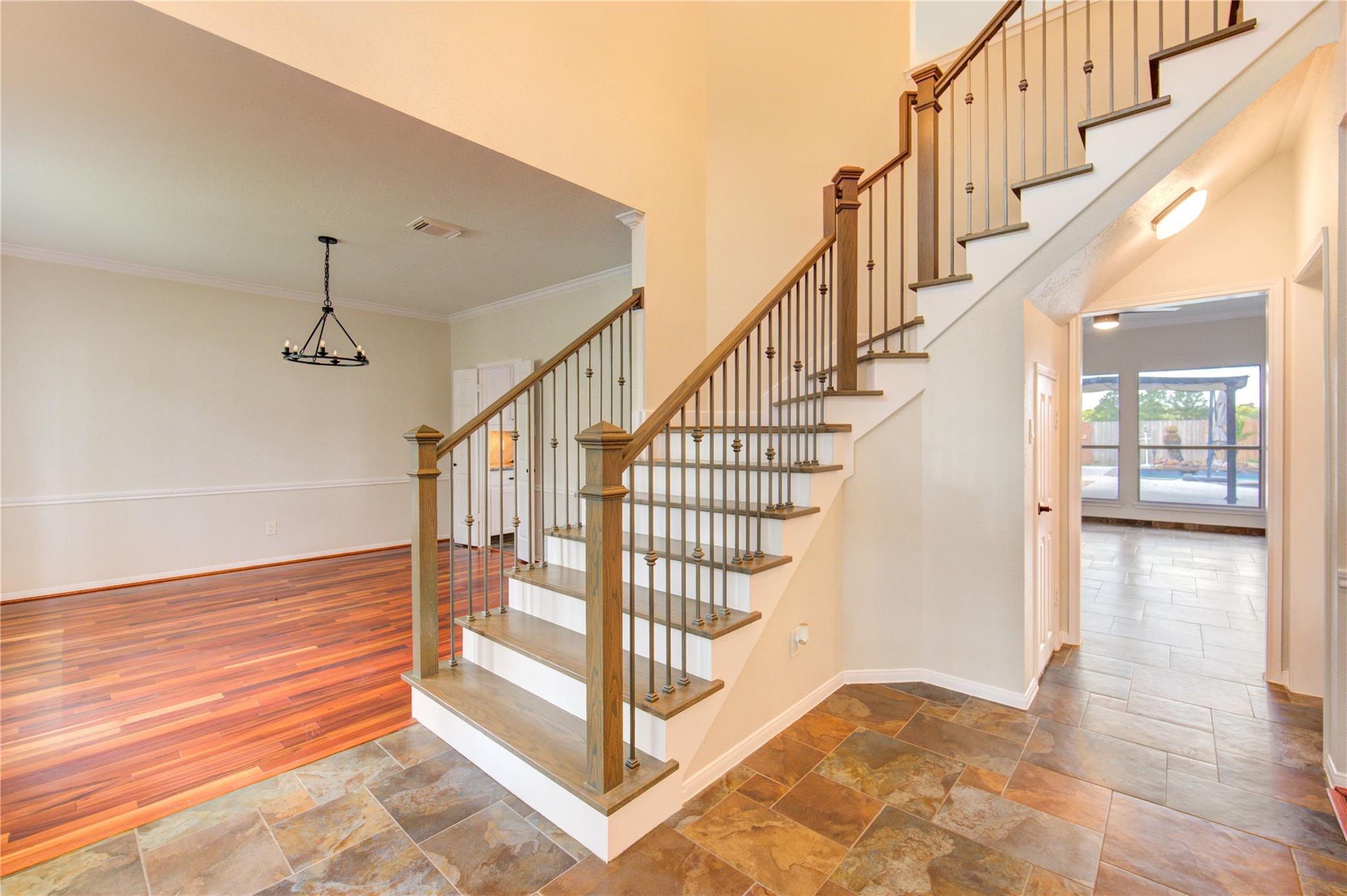 1016 Applewood Drive