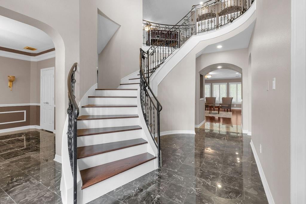22118 Oakcreek Hollow Lane