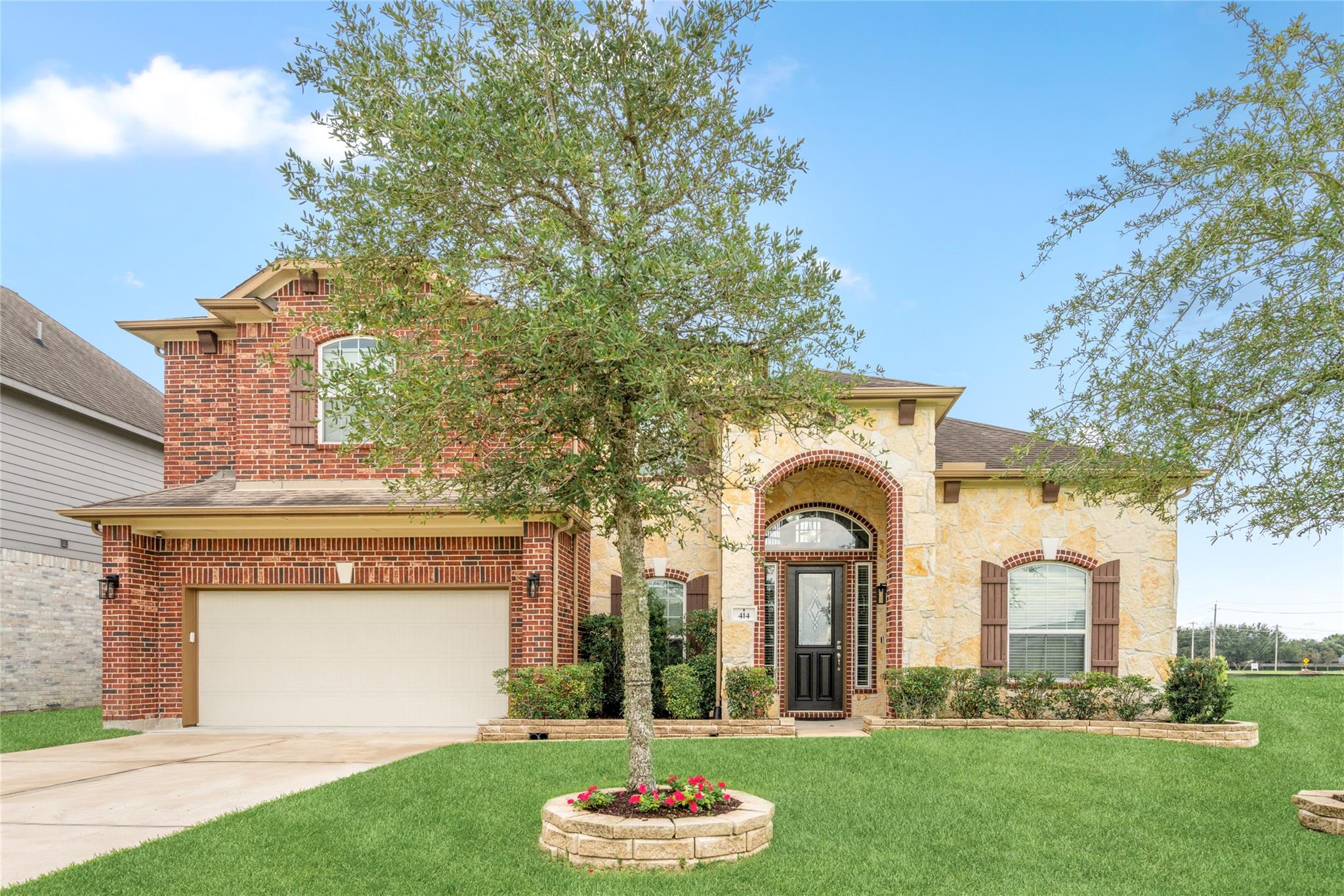 414 W Bend Drive