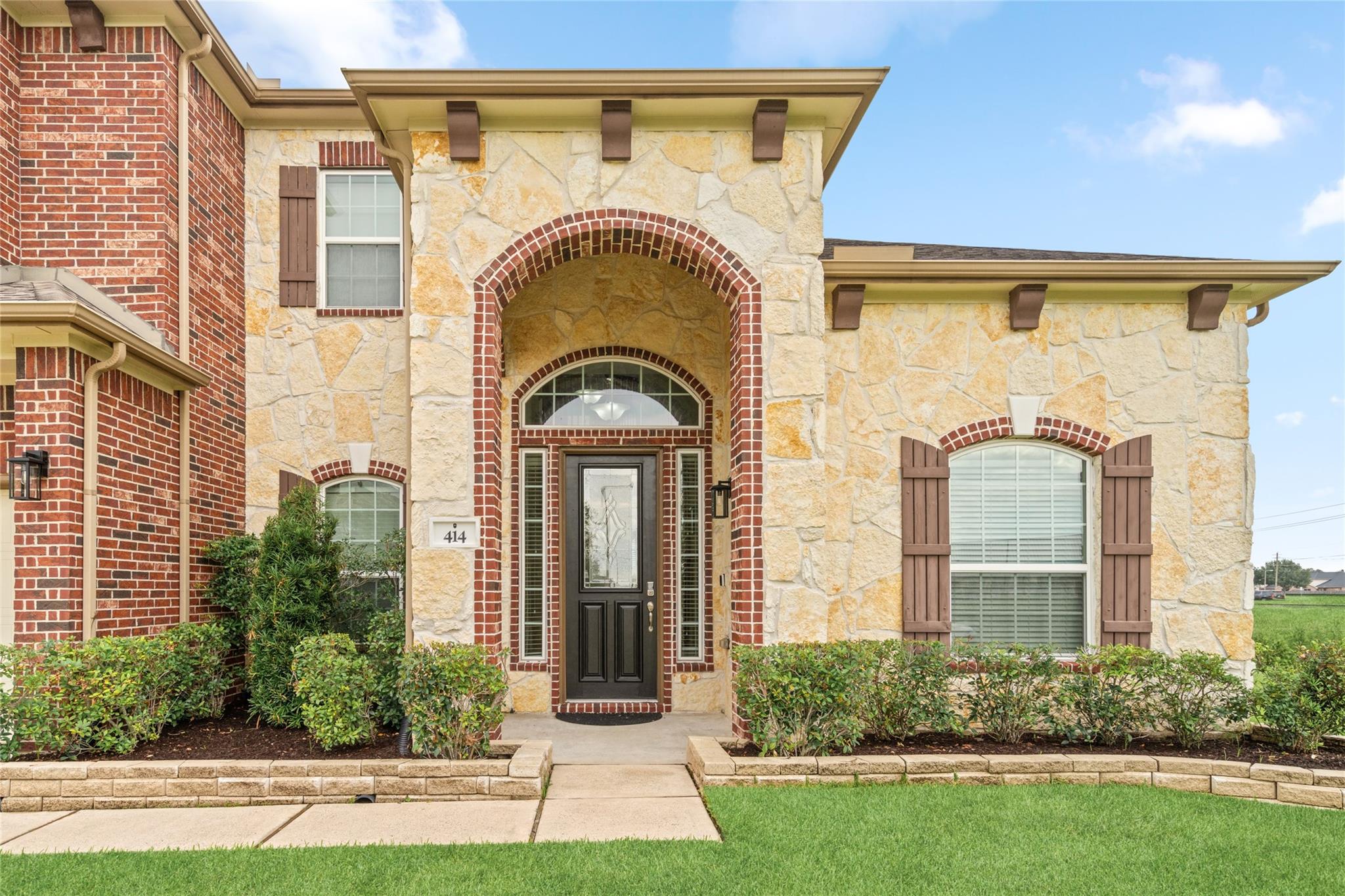 414 W Bend Drive