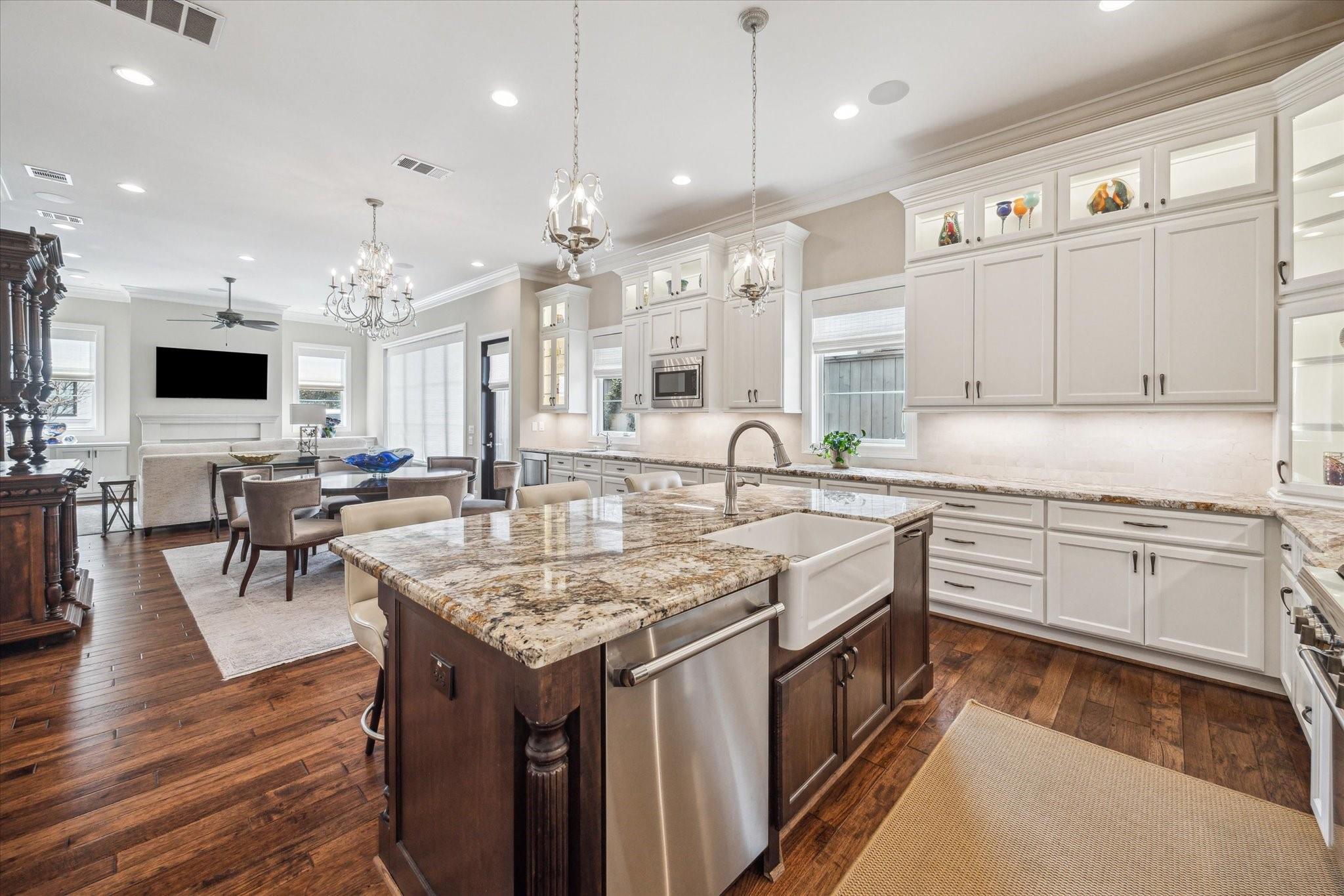 1523 Cunningham Parc Lane