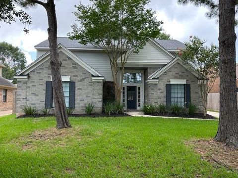 Homes For Sale - 2102 Autumn Cove Drive<br/> League City, TX 77573
