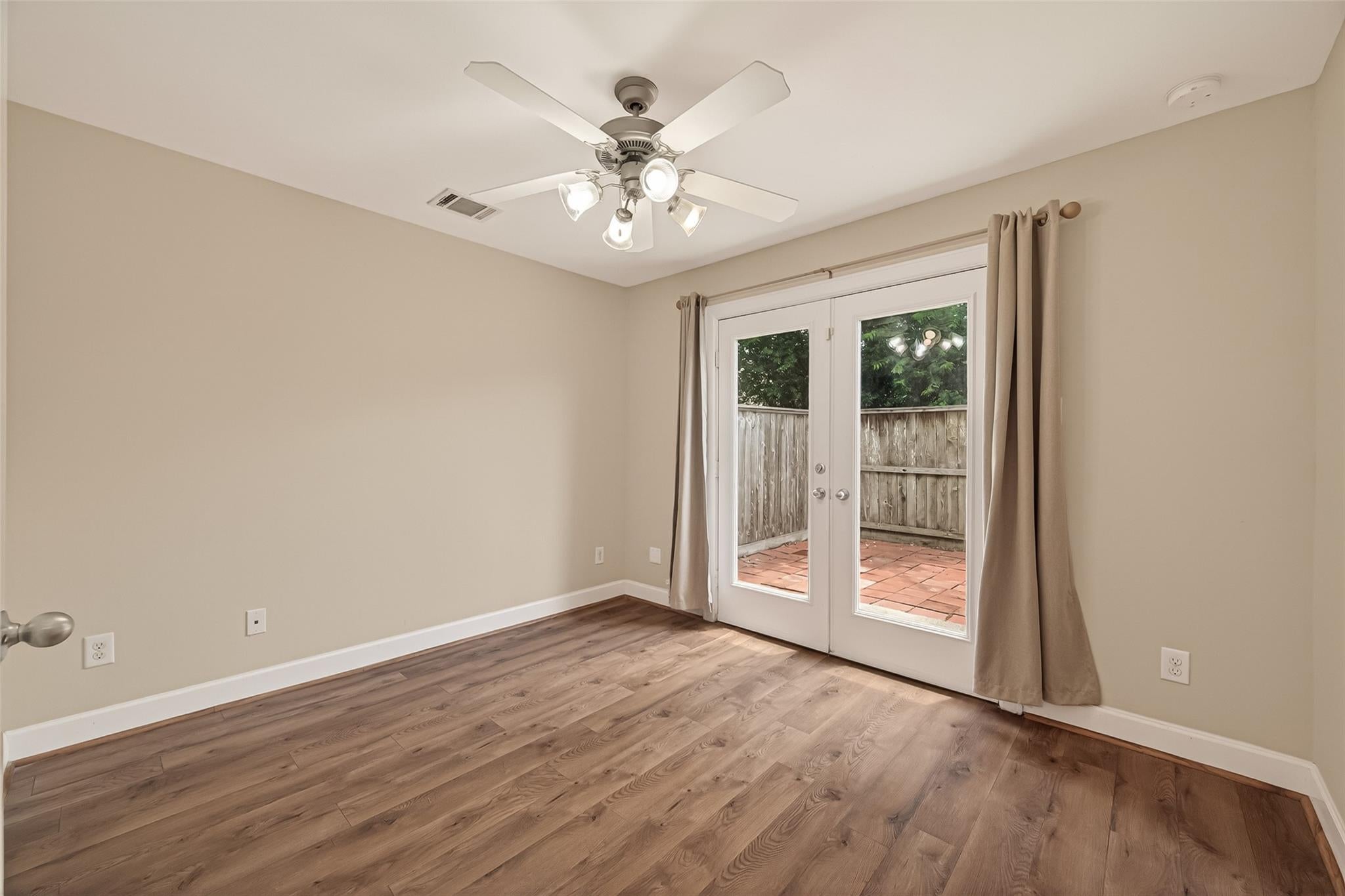 3605 Main Plaza Drive