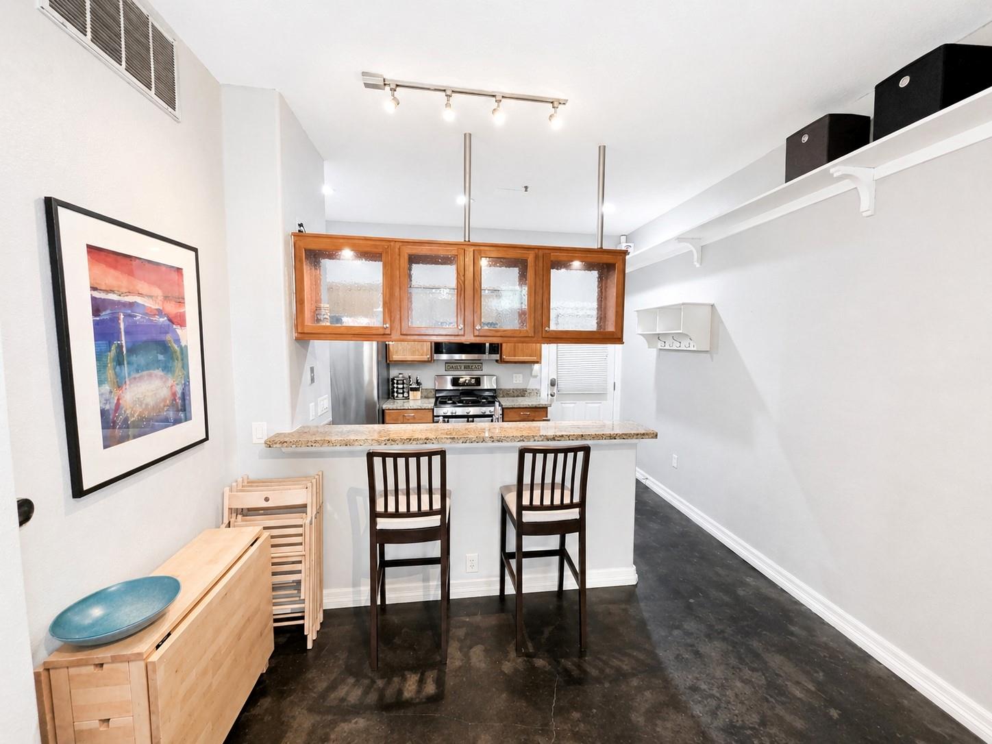1602 Elgin Street 5