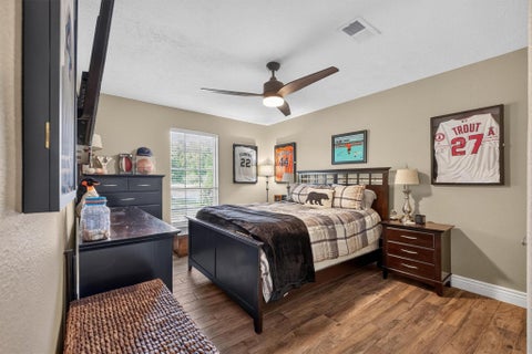 Tiny photo for 727 Cindy Lane, Cove, TX 77523 (MLS # 23120814)