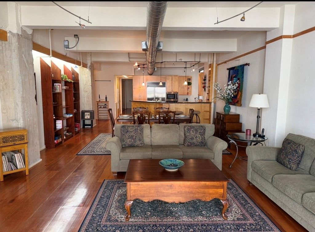 Photo of 711 Main Street #502, Houston, TX 77002 (MLS # 76774577)