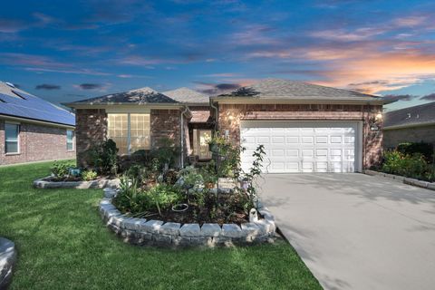 Photo of 719 Honeysuckle Vine Drive, Rosenberg, TX 77469 (MLS # 95762619) Photo of 719 Honeysuckle Vine Drive, Rosenberg, TX 77469 (MLS # 95762619)