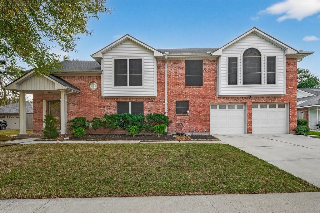 Photo of 3204 Farmers Field St Fld, Pearland, TX 77581 (MLS # 18847014)