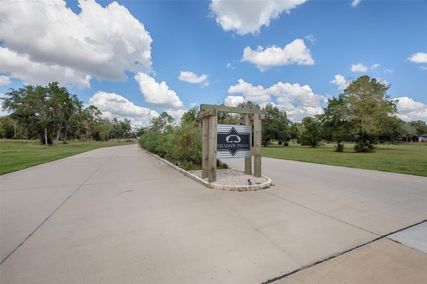 2710 WHISPERING PINE DR, ALVIN, TX 77511 - Image a5dbfa1d77b2cb20e1275065a1f67f76/416664460