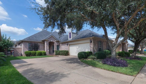 Photo of 3307 Mcmahon Way, Missouri City, TX 77459 (MLS # 59398415)