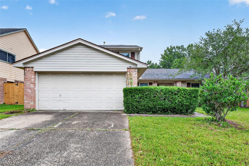 Photo of 20014 Dawn Mist Drive, Humble, TX 77346 (MLS # 45652231)
