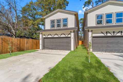 Photo of 8151 Crestview Drive, Houston, TX 77028 (MLS # 80175173)