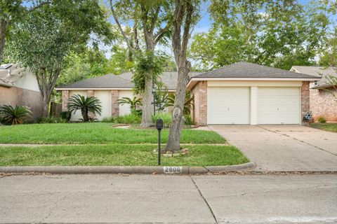 Photo of 2806 Old Fort Road, Sugar Land, TX 77479 (MLS # 35935669)