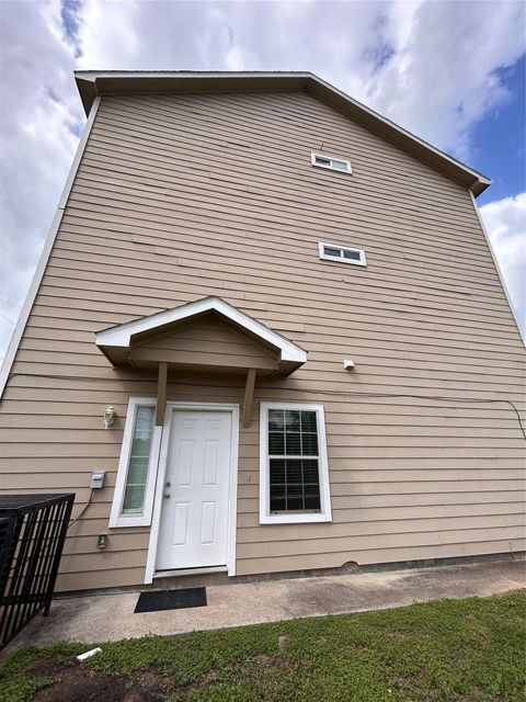 Photo of 6837 Larkstone Street #A, Houston, TX 77028 (MLS # 90206132)