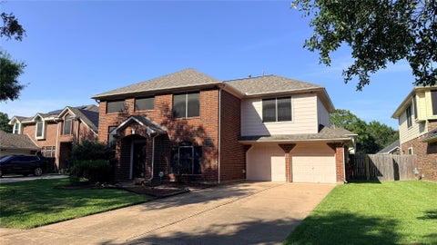 Photo of 106 Crimson Bay Drive, League City, TX 77573 (MLS # 45033338)