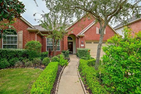 Photo of 6803 Millwright Street, Sugar Land, TX 77479 (MLS # 86615099) Photo of 6803 Millwright Street, Sugar Land, TX 77479 (MLS # 86615099)