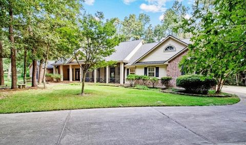 Photo of 28822 Village Bend, Magnolia, TX 77355 (MLS # 68596297)
