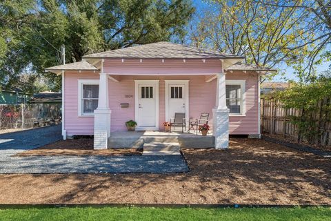 1804 Fletcher Street Houston TX 77009