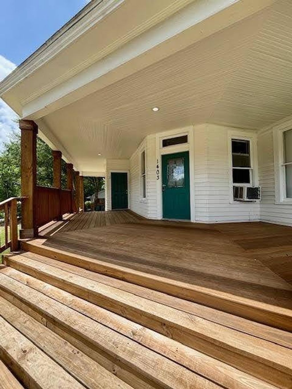 Photo of 1403 14th Street #2, Huntsville, TX 77340 (MLS # 46289627)