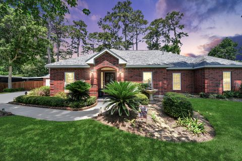 Photo of 1930 Running Bear Trail, Crosby, TX 77532 (MLS # 72369447)