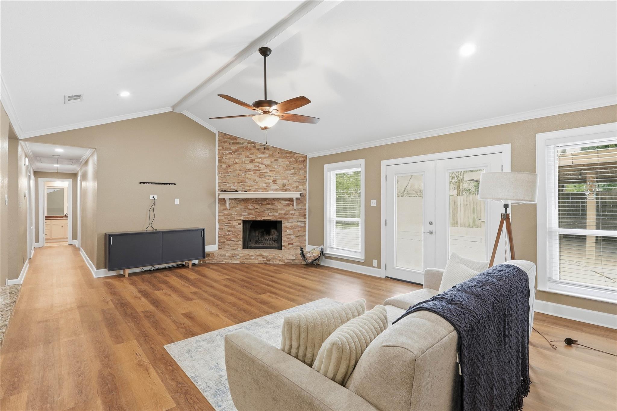 1914 Southwood Drive